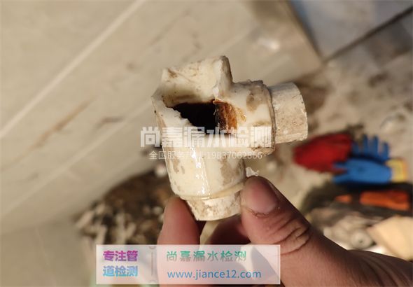 科尔沁左翼中引起漏水的原因有哪些？